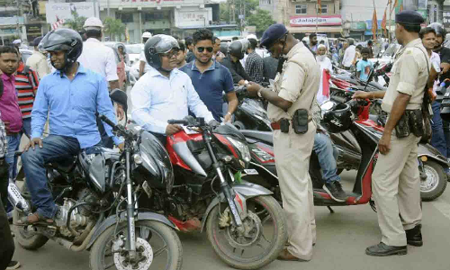 பல்லடத்தில் போக்குவரத்து விதிகளை மீறிய 679 பேர் மீது வழக்கு