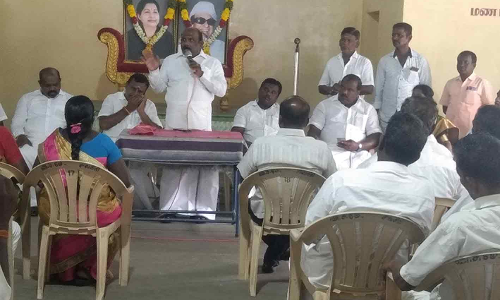 சிவகிரியில்  ஓ.பி.எஸ். அணி சார்பில் ஆலோசனை கூட்டம்