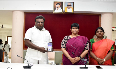 பிற்படுத்தப்பட்டோா் நல விடுதிகளில் கைப்பேசி செயலி தொடக்கவிழா