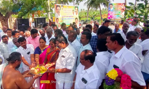 காட்டுப்புத்தூரில் ரூ.78 லட்சம் மதிப்பில் சாலை அமைக்கும் பணி - எம்.எல்.ஏ. தியாகராஜன் தொடங்கி வைத்தார்.