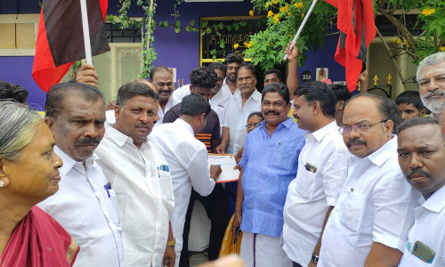 தி.மு.க. இளைஞரணி உறுப்பினர்கள் சேர்க்கும் முகாம்