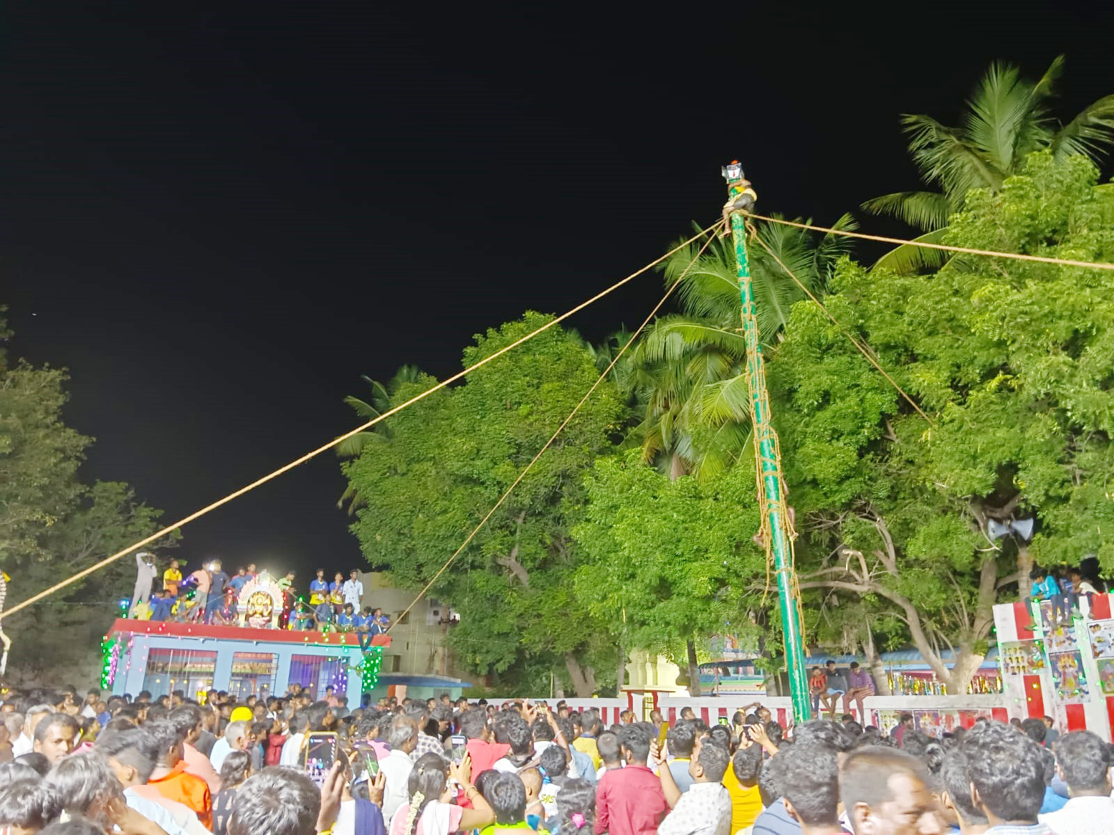 கிருஷ்ண ஜெயந்தி உறியடி விழா கிருஷ்ண ஜெயந்தி உறியடி விழா