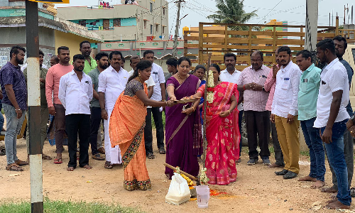 சூளகிரி பகுதியில்   ரூ.15 லட்சத்து 82 ஆயிரம்  மதிப்பீட்டில்  திட்ட வளர்ச்சி பணிகளுக்கு பூமி பூஜை