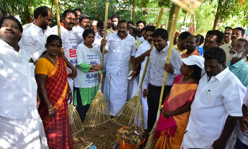 குப்பைத்தொட்டி இல்லாத தமிழகம் உருவாக்க முயற்சி-அமைச்சர் கே.என்.நேரு பேச்சு