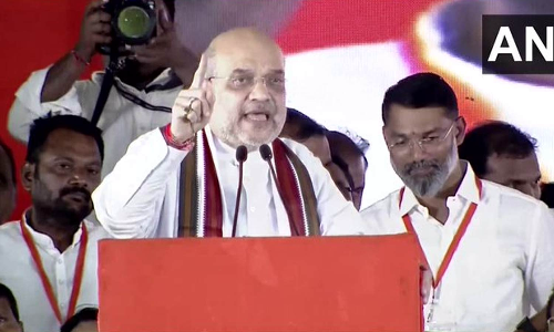 மோடி அரசு உதவி செய்தாலும், தெலுங்கானா அரசு கடனில் மூழ்கியுள்ளது-  அமித்ஷா