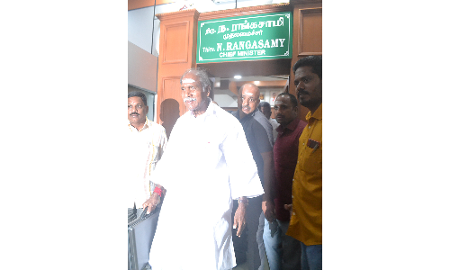 புதுவை சட்டசபையில் ரூ.10,696 கோடி பட்ஜெட்-  ரங்கசாமி தாக்கல் செய்தார்