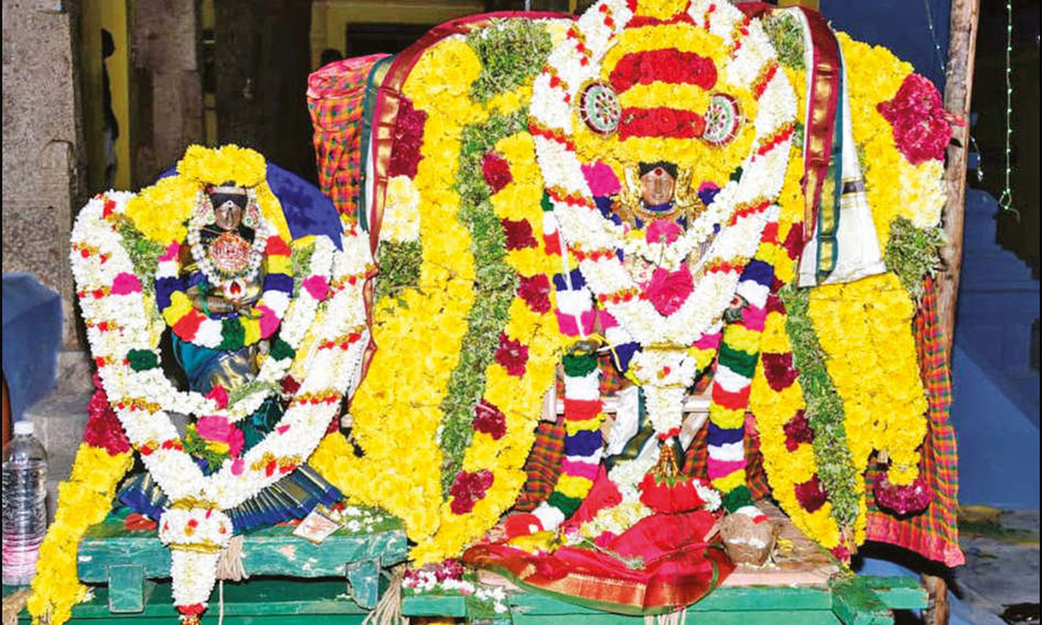 தேவூர் தேவபுரீஸ்வரர் கோவிலில் திருக்கல்யாணம் திரளான பக்தர்கள் பங்கேற்பு தேவூர் தேவபுரீஸ்வரர் கோவிலில் திருக்கல்யாணம் திரளான பக்தர்கள் பங்கேற்பு