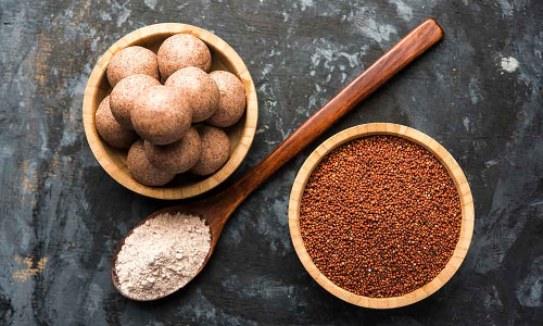 கால்சியம் நிறைந்த கேழ்வரகு லட்டு