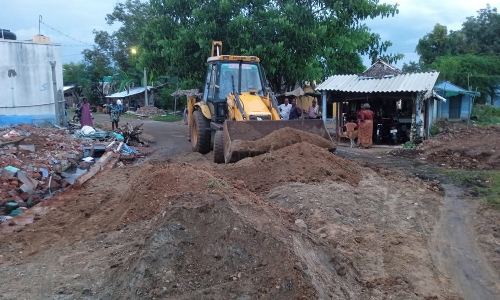 அந்தியூரில் ரோட்டில் தேங்கி கிடைந்த கழிவு நீர் சரி செய்யப்பட்டது
