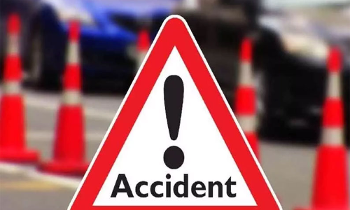 கார் மோதி 2-ம் வகுப்பு மாணவன் பலி