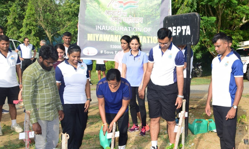 அரக்கோணம் ஐ.என்.எஸ். ராஜாளியில் வனம் தொடக்க விழா