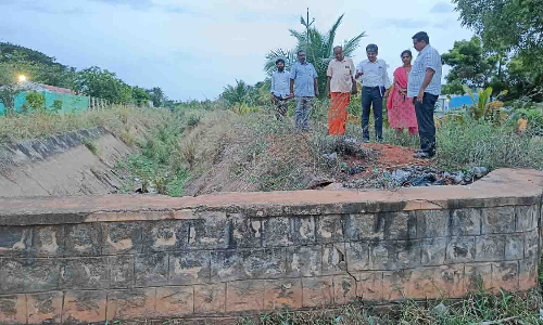 பி.ஏ.பி பாசன வாய்க்கால் சுத்தம் செய்யும் பணி தொடக்கம்