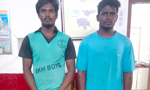 15 மோட்டார் சைக்கிளில் மதுபானம் கடத்திய வாலிபர் கைது