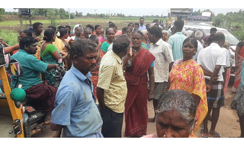 பொது மக்கள் சாலை மறியல்