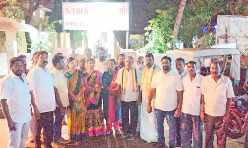 ஆசாரிபள்ளம் போலீஸ் நிலையத்தை காங்கிரசார் முற்றுகையிட்டு போராட்டம்