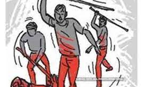 வாலிபரை தாக்கிய மனைவியின் கள்ளக்காதலன்