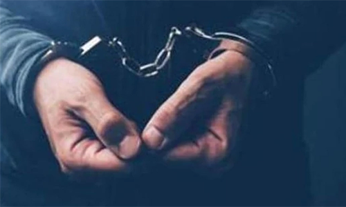 மோட்டார் சைக்கிளில் கஞ்சா கடத்திய 4 பேர் கும்பல் கைது