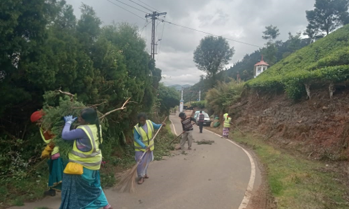 10 ஆண்டுக்கு பிறகு நடைபாதை-கால்வாய் சீரமைப்பு