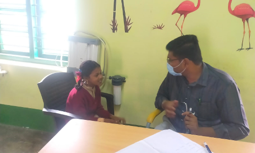 கோத்தகிரியில்  அரசு பள்ளி மாணவர்களுக்கு மருத்துவ பரிசோதனை முகாம்