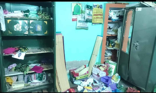 வீட்டின் பூட்டை உடைத்து 7 லட்சம் ரூபாய் மதிப்புள்ள தங்க நகைகள் கொள்ளை