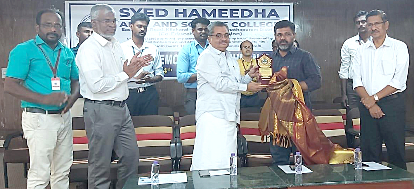 முதலாமாண்டு மாணவர்களுக்கு பயிற்சி பட்டறை முதலாமாண்டு மாணவர்களுக்கு பயிற்சி பட்டறை