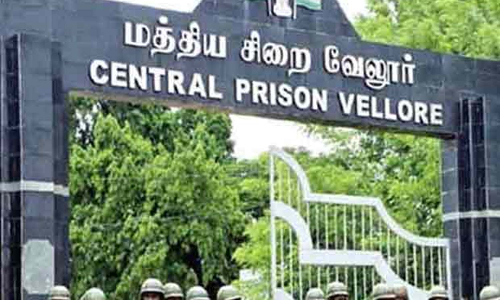 அண்ணா பிறந்த நாளையொட்டி வேலூர் ஜெயிலில் இருந்து கைதிகள் 8 பேர் இன்று விடுதலை