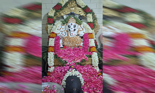 விநாயகர் சதுர்த்தியை முன்னிட்டு கீழப்பாவூர்  விநாயகர் கோவிலில் சிறப்பு பூஜைகள்