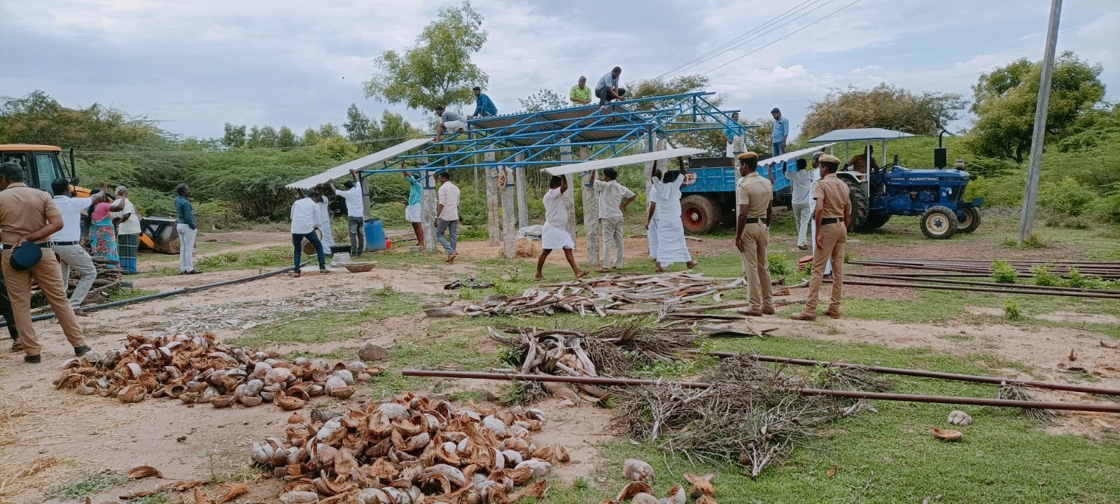 தனிநபர்கள் ஆக்கிரமித்த அரசு இடம் மீட்பு தனிநபர்கள் ஆக்கிரமித்த அரசு இடம் மீட்பு