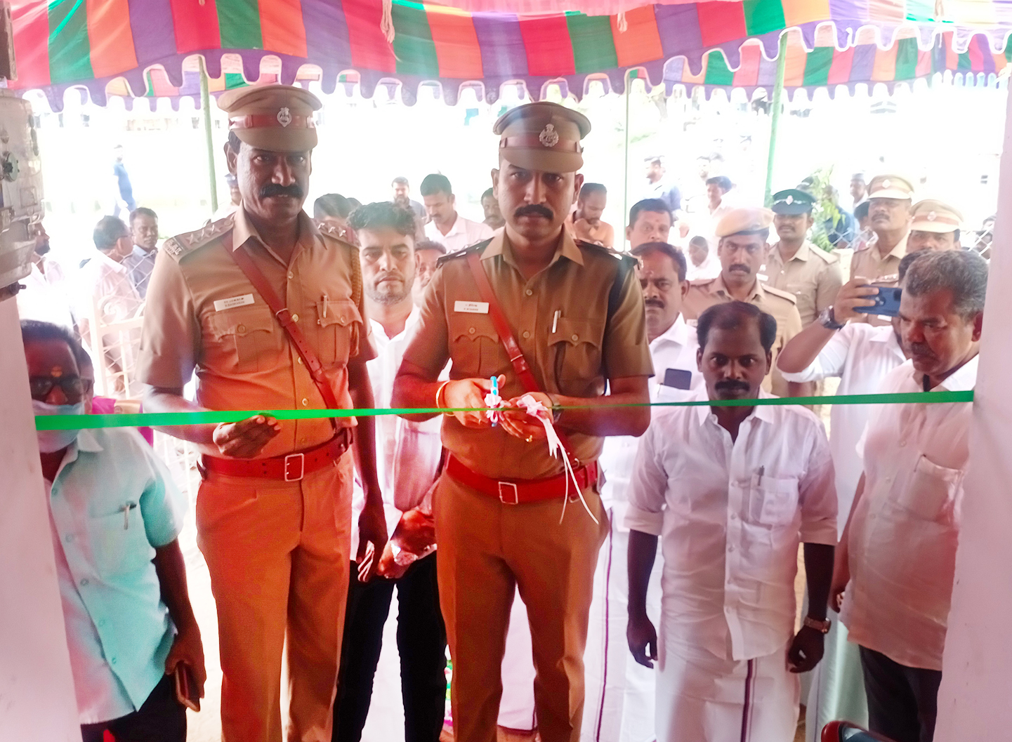 ஆனந்தூரில் புறக்காவல் நிலையம்