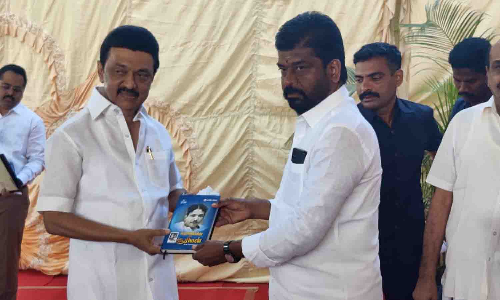 முதல்-அமைச்சர் மு.க.ஸ்டாலினுடன் தாராபுரம் ஒன்றிய தி.மு.க. செயலாளர் சந்திப்பு