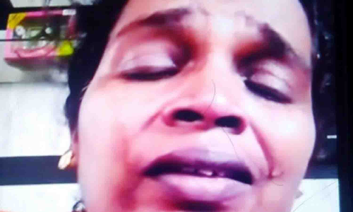 அதிக வேலைப்பளுவால் கண்ணீர் விட்டு அழும் ஆசிரியை சமூக வலைதளங்களில் வைரலாகும் வீடியோ