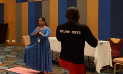 செஸ் ஒலிம்பியாட்டும்... யோகா பயிற்சியும்...