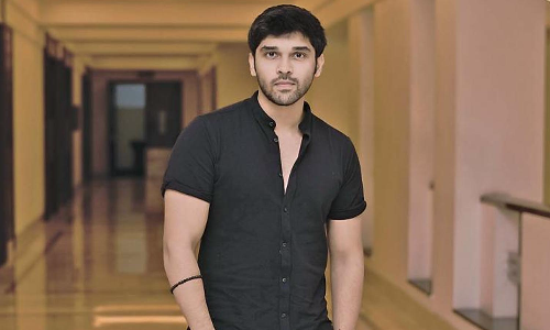 இந்த இடத்தை பிடிக்க கடுமையாக போராடியுள்ளேன் - விக்ரம் பதிலால் நெகிழ்ந்த துருவ் விக்ரம்