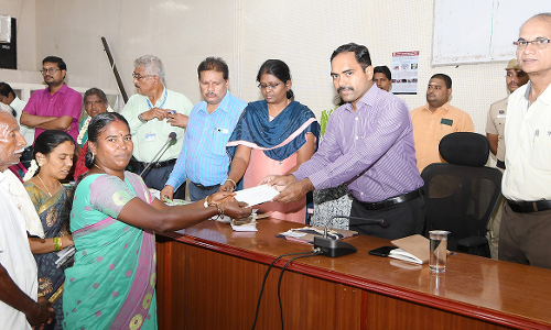 ரூ. 28.20 லட்சம் மதிப்பீட்டில் விவசாயிகளுக்கு நல உதவிகள்