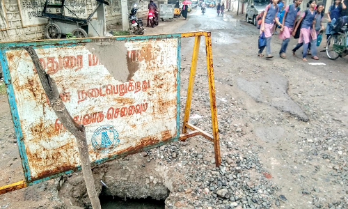 ஆபத்தை ஏற்படுத்தும் பாதாள சாக்கடை