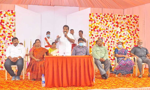 நாகர்கோவிலில் ஓட்டல் உரிமையாளர்களுடன் மேயர் மகேஷ் ஆலோசனை