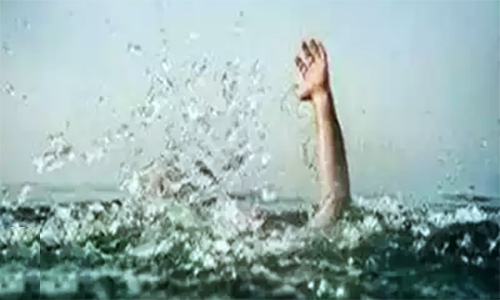 ஏரியில் மூழ்கி பள்ளி மாணவன் பலி