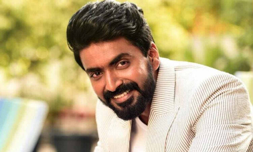 இந்த உலகம் ஒரு காரணத்த கொடுத்து ஓட வைக்கும்.. வெளியானது பிரஜின் பட டீசர்..