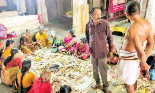 காஞ்சிபுரம் வரதராஜ பெருமாள் கோவிலில் ரூ.60 லட்சம் உண்டியல் வசூல்