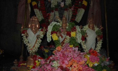 திருமூர்த்திமலை  அமணலிங்கேஸ்வரர் கோவிலில் ஆவணி அமாவாசை  சிறப்பு வழிபாடு