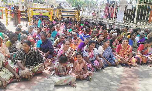 பொதுமக்கள் உண்ணாவிரதம்