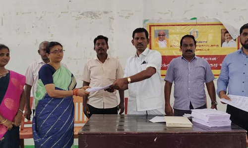 உடன்குடியில் குழந்தைகள் பாதுகாப்பு விழிப்புணர்வு கூட்டம்