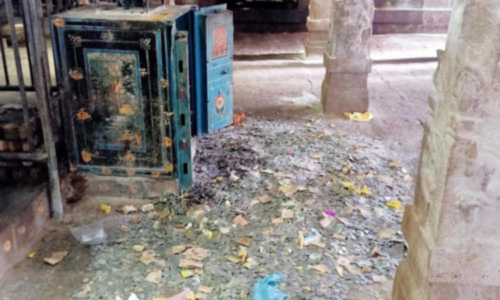 பாப்பாபட்டி ஒச்சாண்டம்மன் கோவில் உண்டியலை உடைத்து பல லட்சம் திருட்டு