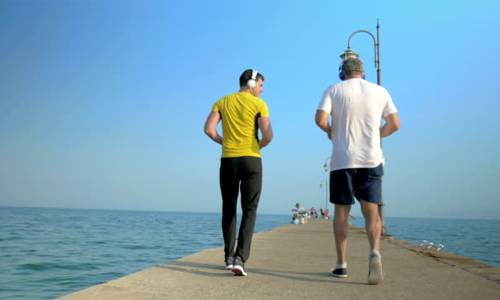 பின்னோக்கி நடைப்பயிற்சி செய்வதால் ஏற்படும் நன்மைகள்