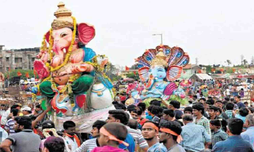 தாராபுரம் பகுதியில் விநாயகா் விஜர்சன ஊா்வலம் நடைபெறும் பகுதிகளில் எஸ்.பி., ஆய்வு