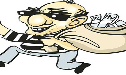 குடிநீர் தொட்டி அமைக்க வைத்திருந்த 100 கிலோ கம்பிகள் திருட்டு