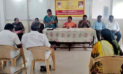 திருச்செந்தூரில் வட்டார அளவிலான குழந்தைகள் பாதுகாப்பு குழு கூட்டம்
