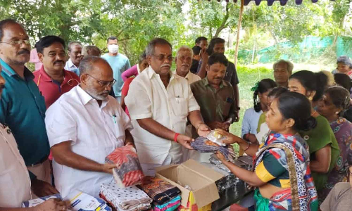 ஏழைகளுக்கு நல திட்ட உதவிகள்