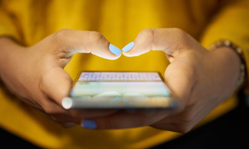 திருப்பூர் ஆடை உற்பத்தியாளர்கள்- பொதுமக்களிடம்  நூதன பணமோசடியில் ஈடுபடும் கும்பல்