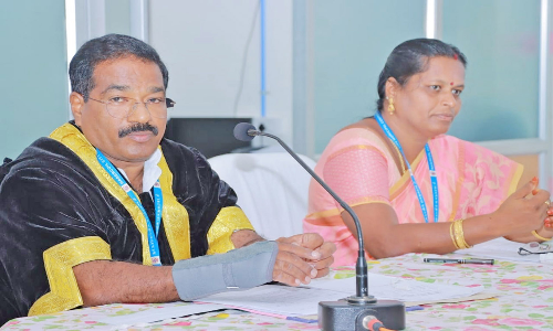 நாகர்கோவில் பகுதியில் 274 சாலைகளை சீரமைக்க ரூ.64 கோடியே 68 லட்சம் நிதி ஒதுக்கீடு - மாநகராட்சி கூட்டத்தில் மேயர் மகேஷ் தகவல்